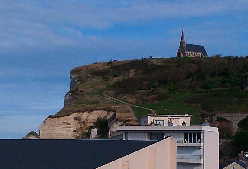 فندق Les Galets Bleus