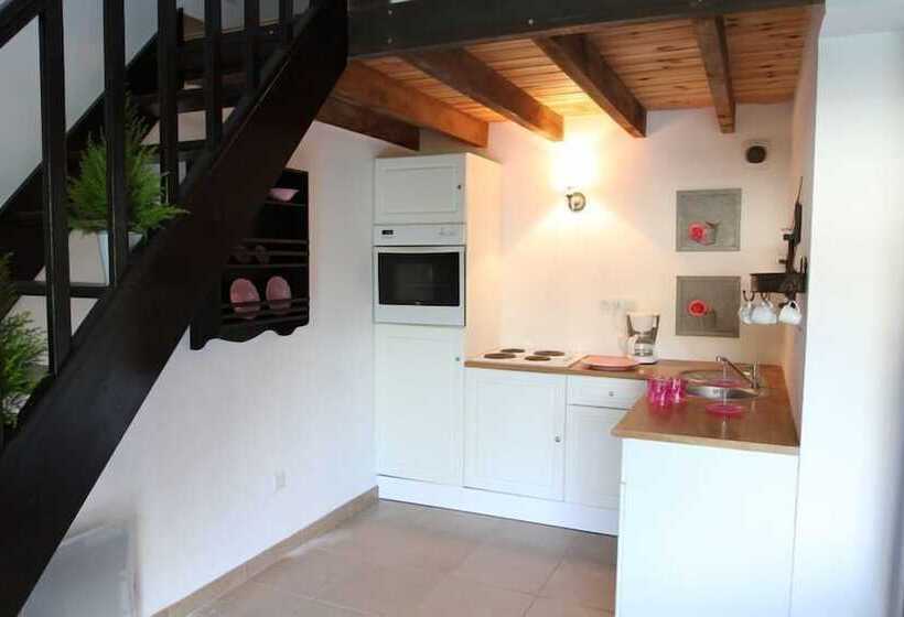 ベッドアンドブレックファースト Au Gré Du Hasard