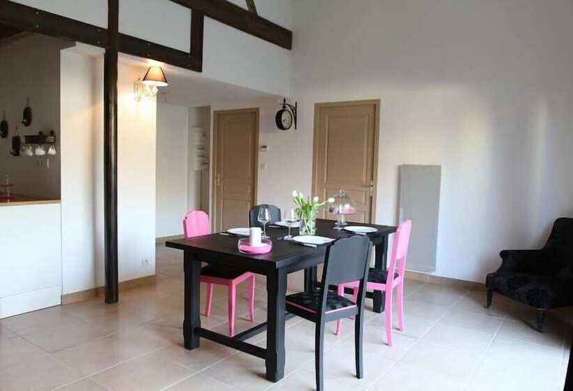 ベッドアンドブレックファースト Au Gré Du Hasard