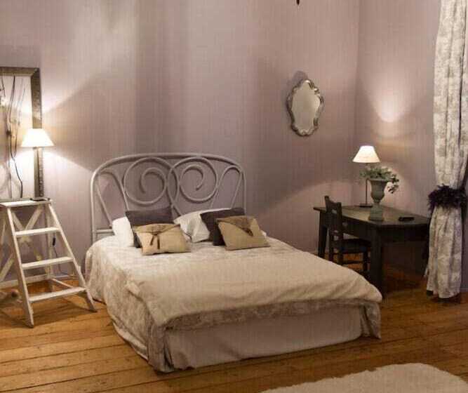 ベッドアンドブレックファースト Au Gré Du Hasard