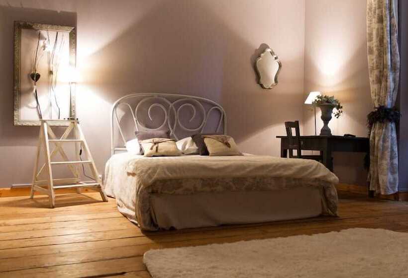 ベッドアンドブレックファースト Au Gré Du Hasard