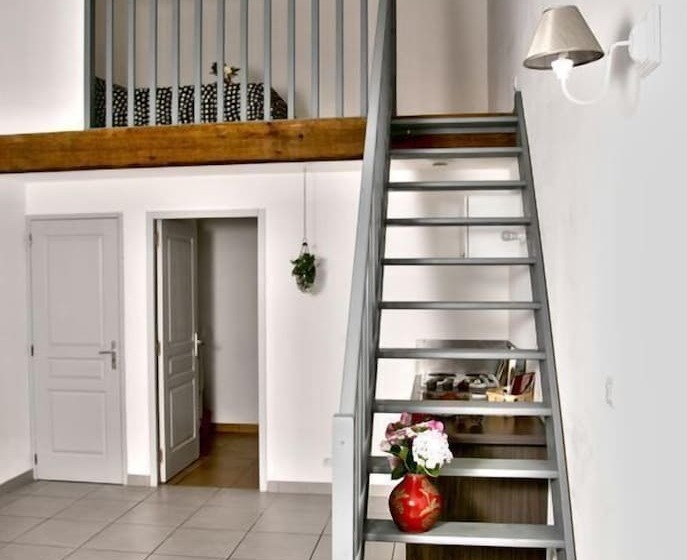 ベッドアンドブレックファースト Au Gré Du Hasard