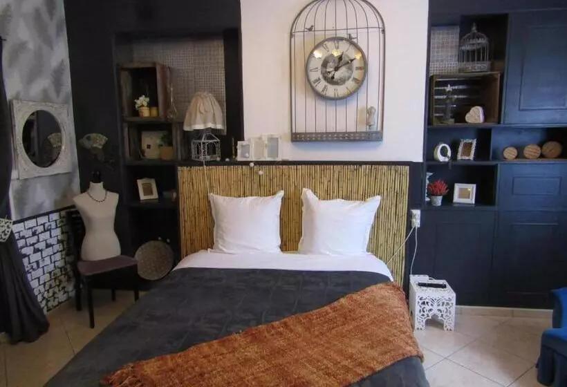 تختخواب و صبحانه Chambre D'hôtes Au Nid Du Thil