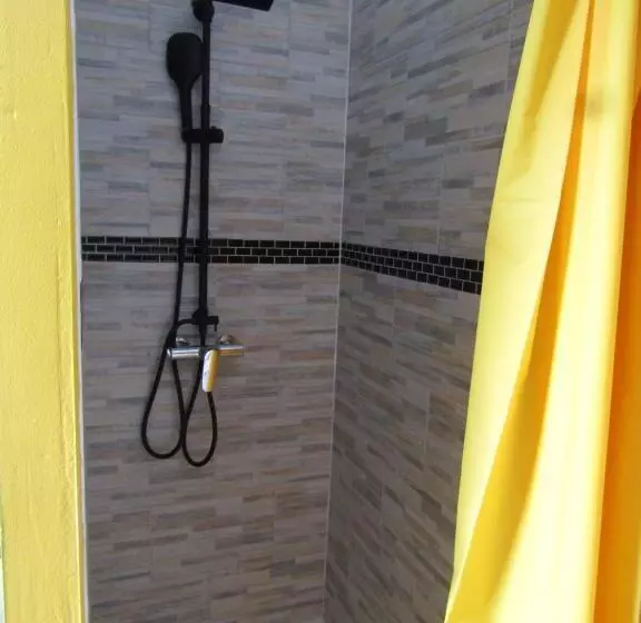 تختخواب و صبحانه Chambre D'hôtes Au Nid Du Thil
