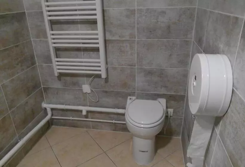 تختخواب و صبحانه Chambre D'hôtes Au Nid Du Thil