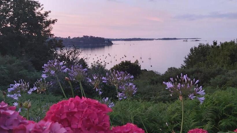 مبيت وإفطار Chambres D Hôtes Aux Portes De Bréhat