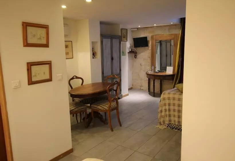 تختخواب و صبحانه Chambres D Hôtes La Bonaventure