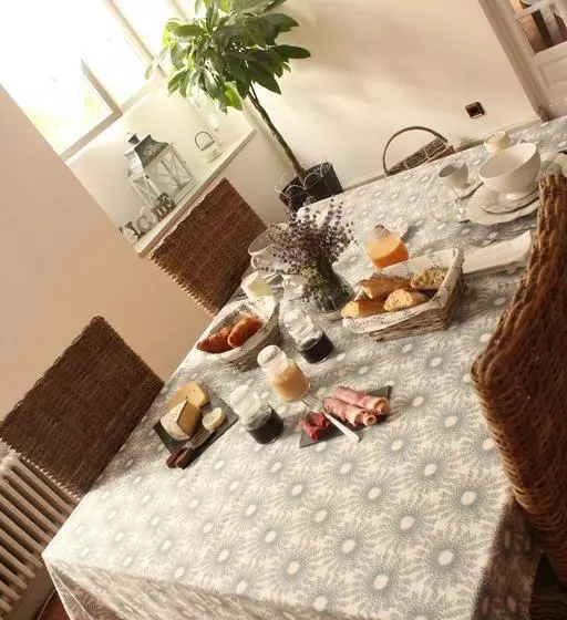 Aamiaismajoitus (B&B) La Luzernière Chambres D Hôtes