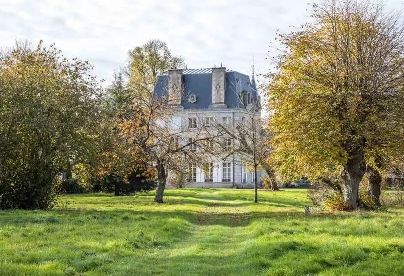 ベッドアンドブレックファースト Chambres D'hotes Château De La Puisaye