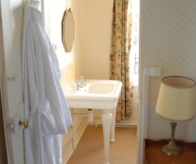 ベッドアンドブレックファースト Chambres D'hotes Château De La Puisaye