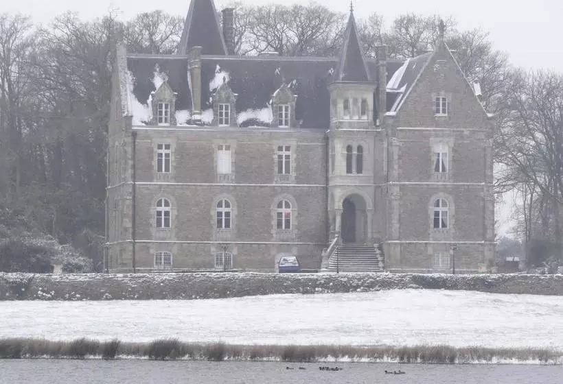 Aamiaismajoitus (B&B) Château Du Deffay