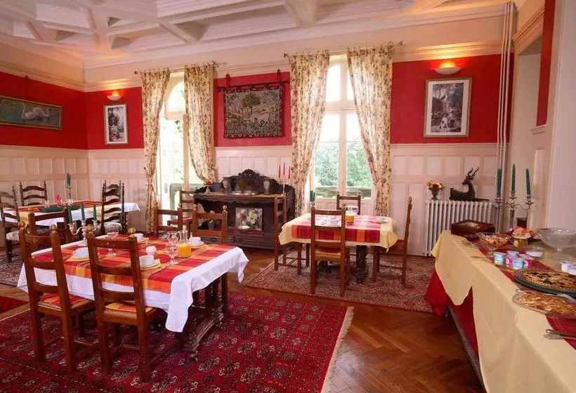 Aamiaismajoitus (B&B) Château Du Deffay