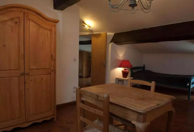 Aamiaismajoitus (B&B) Domaine Bellelauze