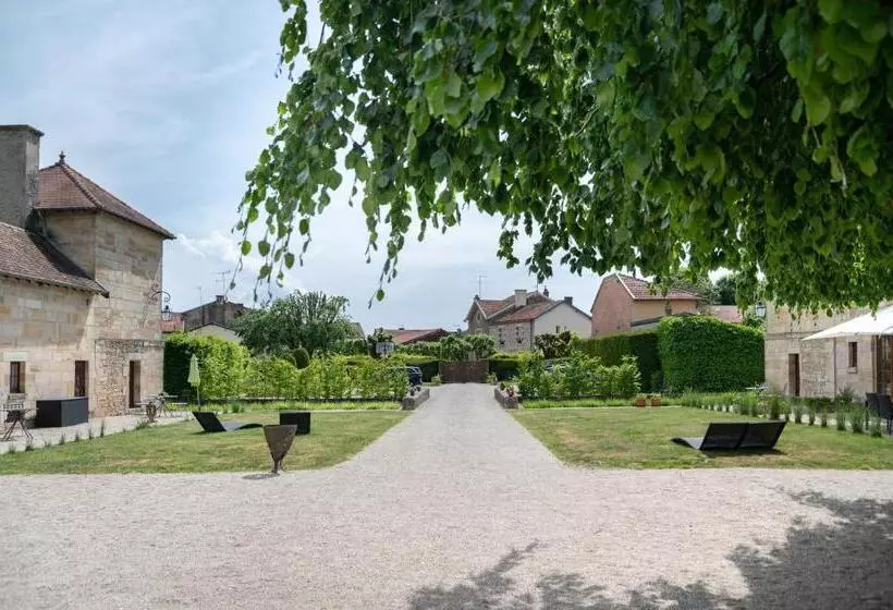 Aamiaismajoitus (B&B) La Maison Forte
