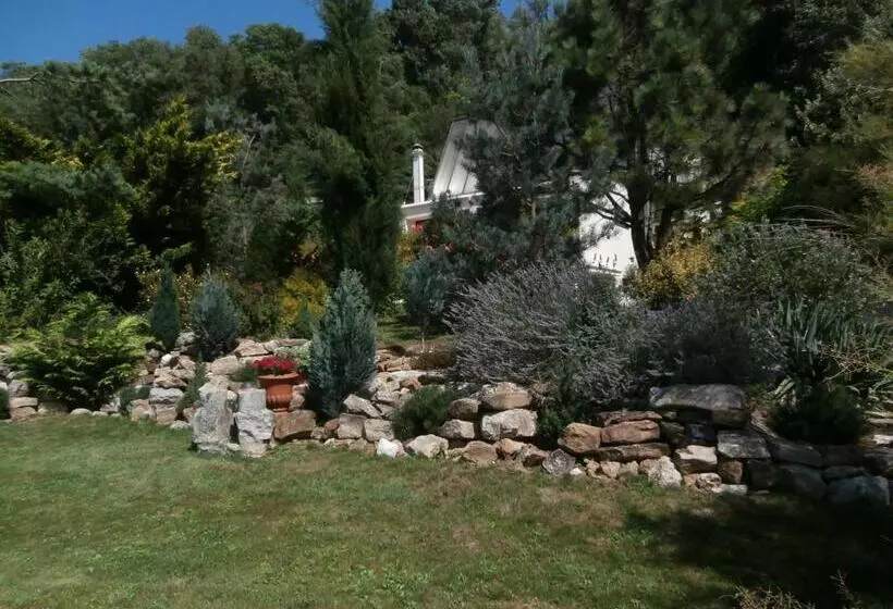 Aamiaismajoitus (B&B) La Villa Du Rhône