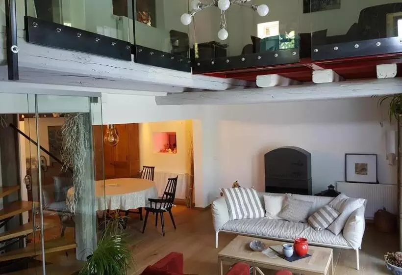 ベッドアンドブレックファースト Le Chat Rouge Chambres D'hôtes De Charme En Alsace