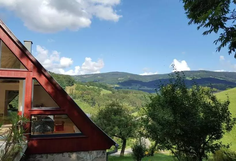 ベッドアンドブレックファースト Le Chat Rouge Chambres D'hôtes De Charme En Alsace