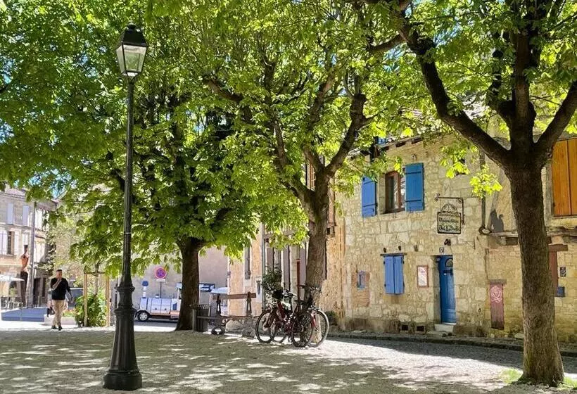 تختخواب و صبحانه Le Colombier De Cyrano Et Roxane