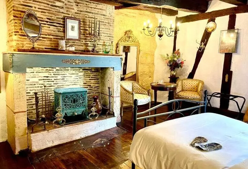 تختخواب و صبحانه Le Colombier De Cyrano Et Roxane