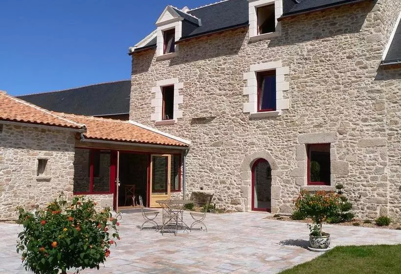 Aamiaismajoitus (B&B) Le Manoir Du Pas Jahan