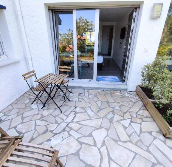 تختخواب و صبحانه Les Digues Vauban