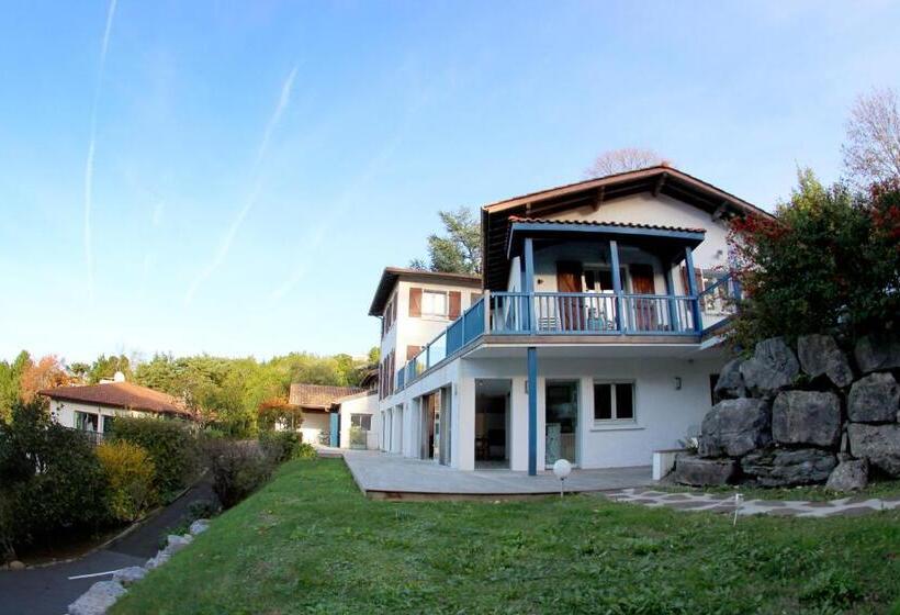 تختخواب و صبحانه Les Digues Vauban