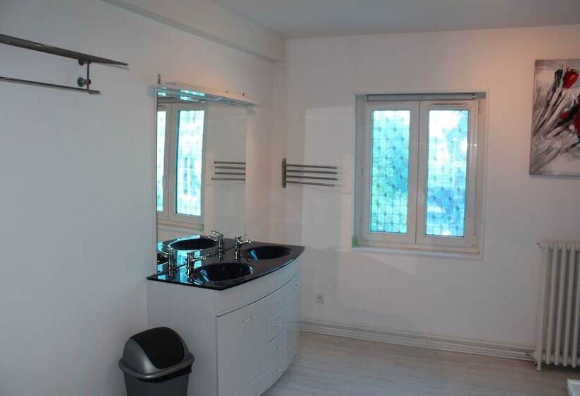 تختخواب و صبحانه Manoir François 1er