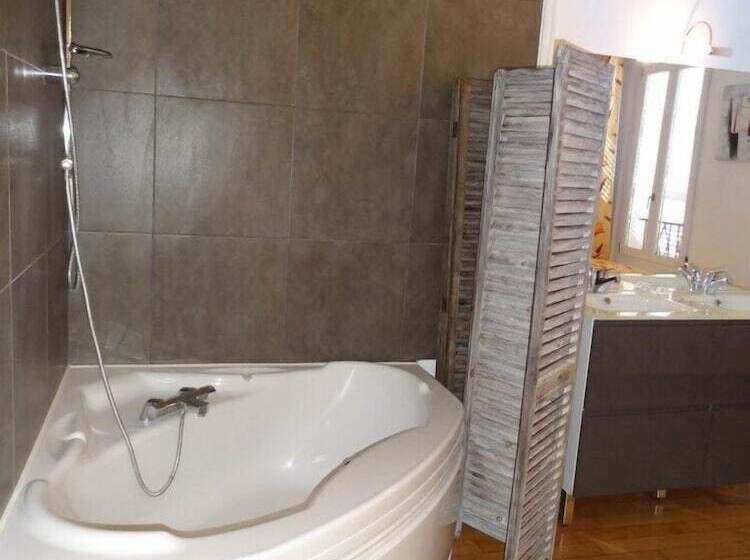 تختخواب و صبحانه Manoir François 1er