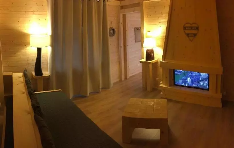 Aamiaismajoitus (B&B) Relais Mont Jura Adults Only
