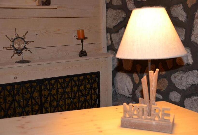 צימר Relais Mont Jura Adults Only