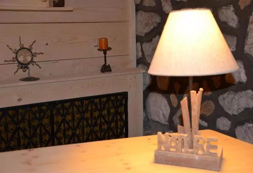 Aamiaismajoitus (B&B) Relais Mont Jura Adults Only