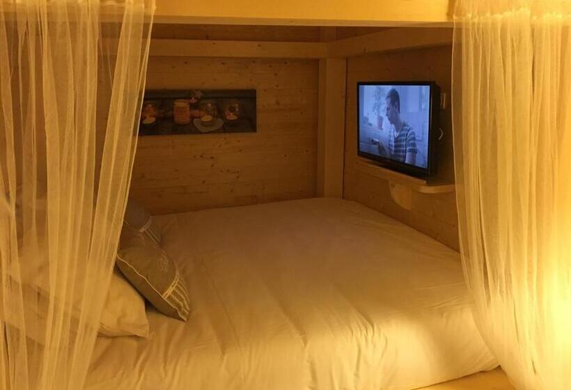 צימר Relais Mont Jura Adults Only