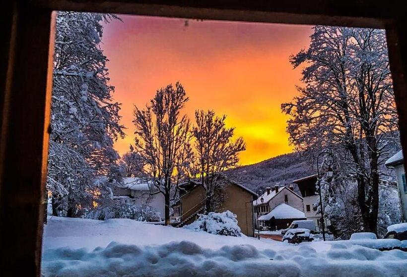 צימר Relais Mont Jura Adults Only