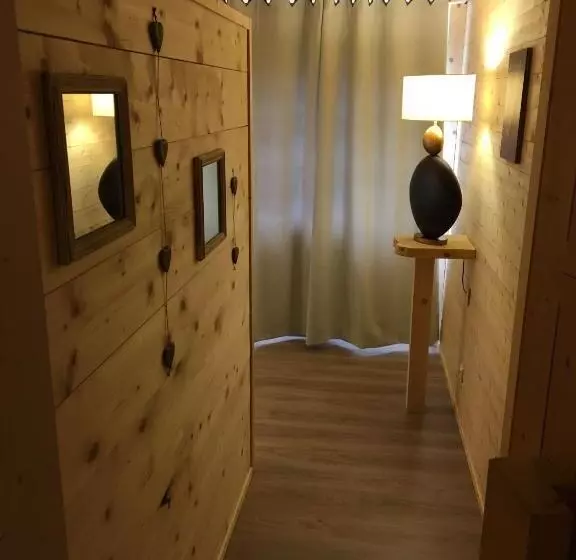 Aamiaismajoitus (B&B) Relais Mont Jura Adults Only