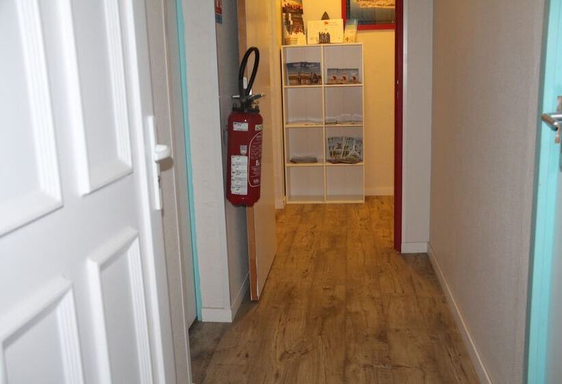 فندق Au Petit Bonheur