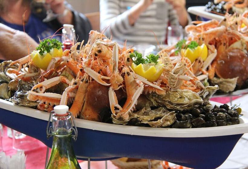 فندق Au Petit Bonheur