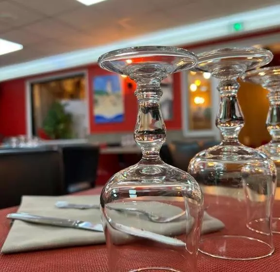 Hotelli Au Petit Bonheur