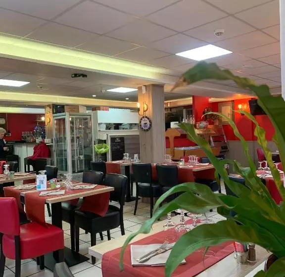 Hotelli Au Petit Bonheur
