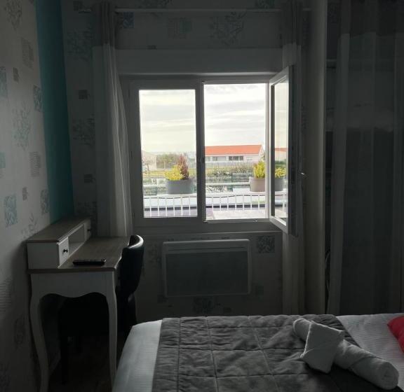 فندق Au Petit Bonheur