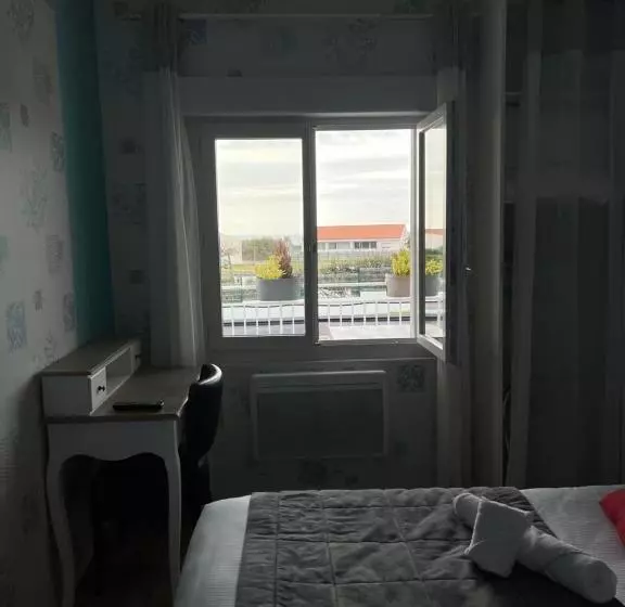 Hotelli Au Petit Bonheur