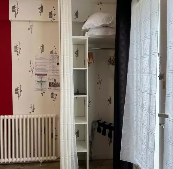 Hotelli Au Petit Bonheur