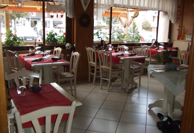 فندق Aux P'tits Boulas