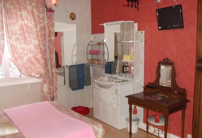 فندق Aux P'tits Boulas