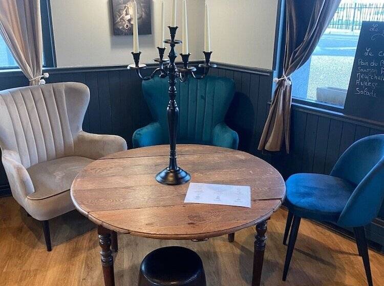 فندق öbout Du Quai