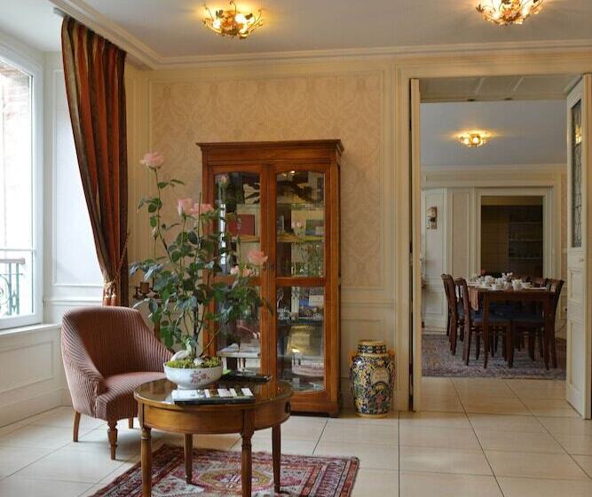 فندق Castel Jeanson