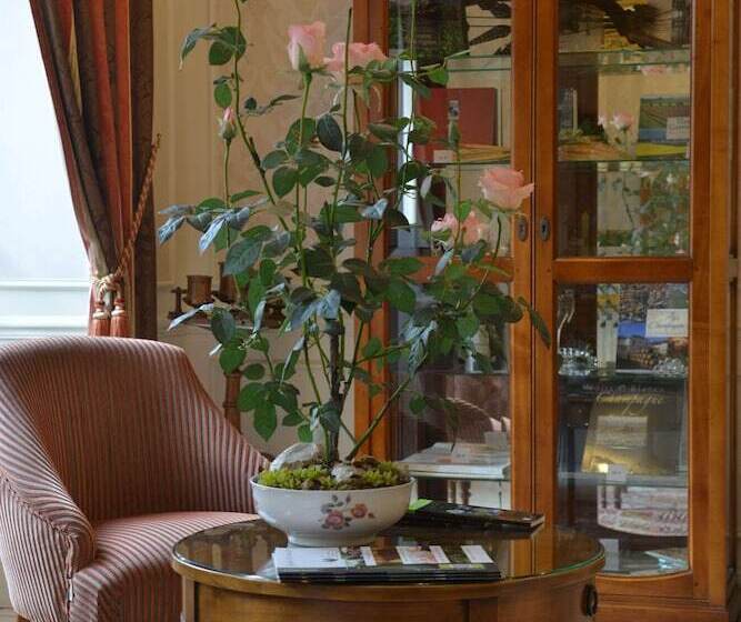 فندق Castel Jeanson