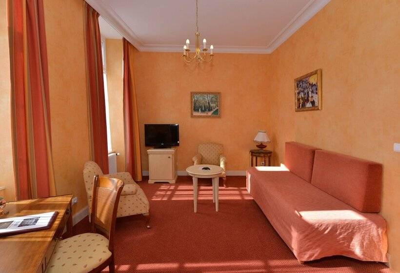 فندق Castel Jeanson