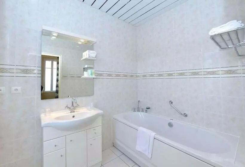 Hotel Castel Jeanson