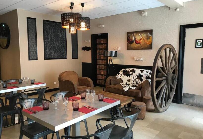 בית מלון כפרי Du Centre   Restaurant Le P Tit Gourmet
