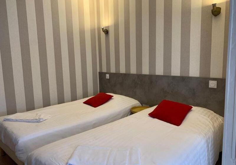 בית מלון כפרי Du Centre   Restaurant Le P Tit Gourmet